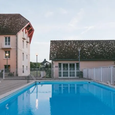 アパート T2 Renove Proche Thermes Avec Piscine Et Wifi - Fr-1-541-183 *